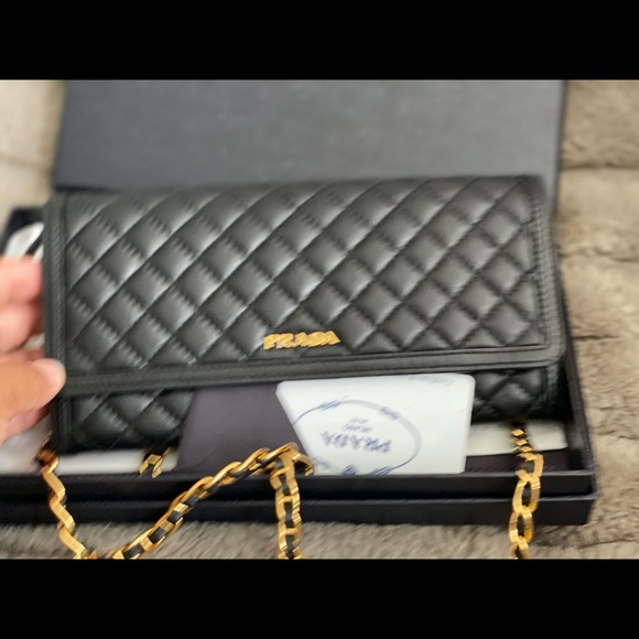 Black quilted Prada wallet on gold/black chain - Picture 8 of 9
